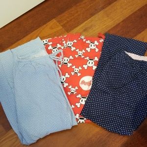 A set of 3 long pajama pants